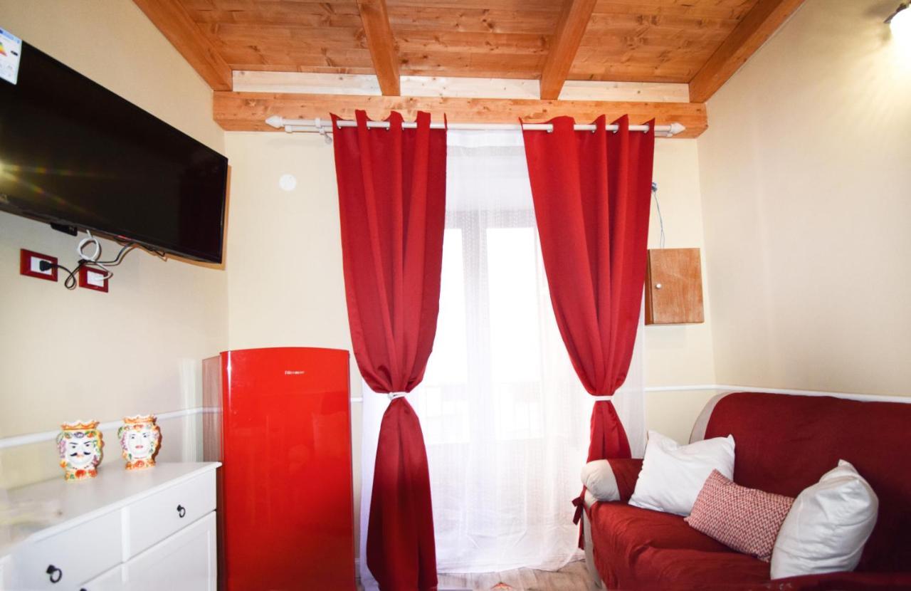 Luxury Apartment Via Genova باليرمو المظهر الخارجي الصورة