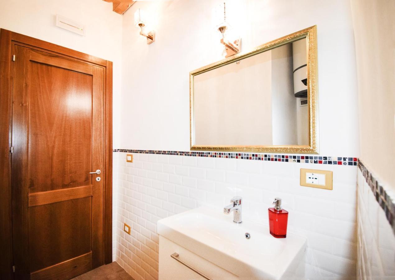Luxury Apartment Via Genova باليرمو المظهر الخارجي الصورة