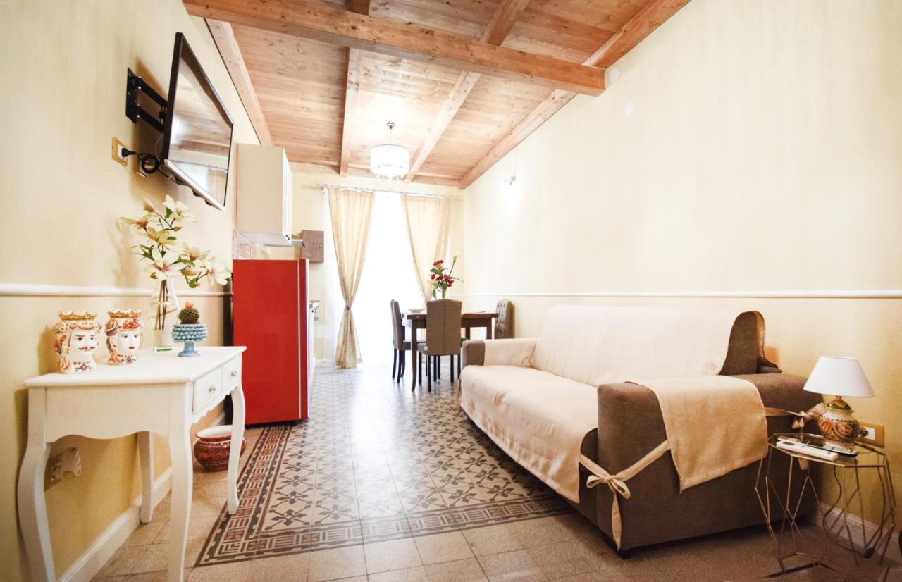 Luxury Apartment Via Genova باليرمو المظهر الخارجي الصورة
